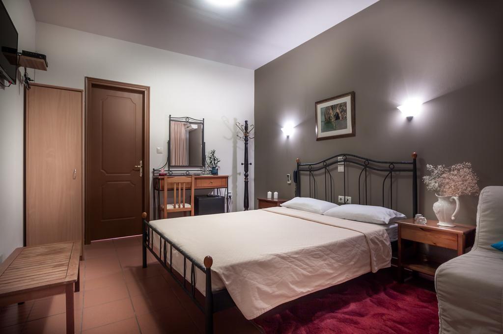 River Side Rooms Elassona Quarto foto